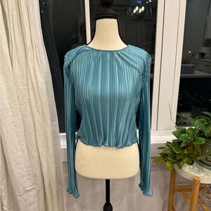 New without tags fab'rik Teal Pleated Blouse